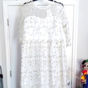 Elegant White Floral Dress